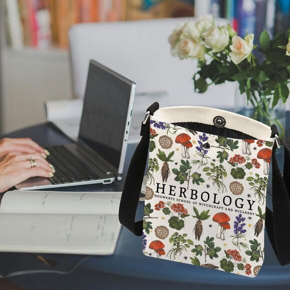 Magical Wizard World Crossbody Bag - Fashionable Gift for Eco-Conscious Women - Picture 6 of 7